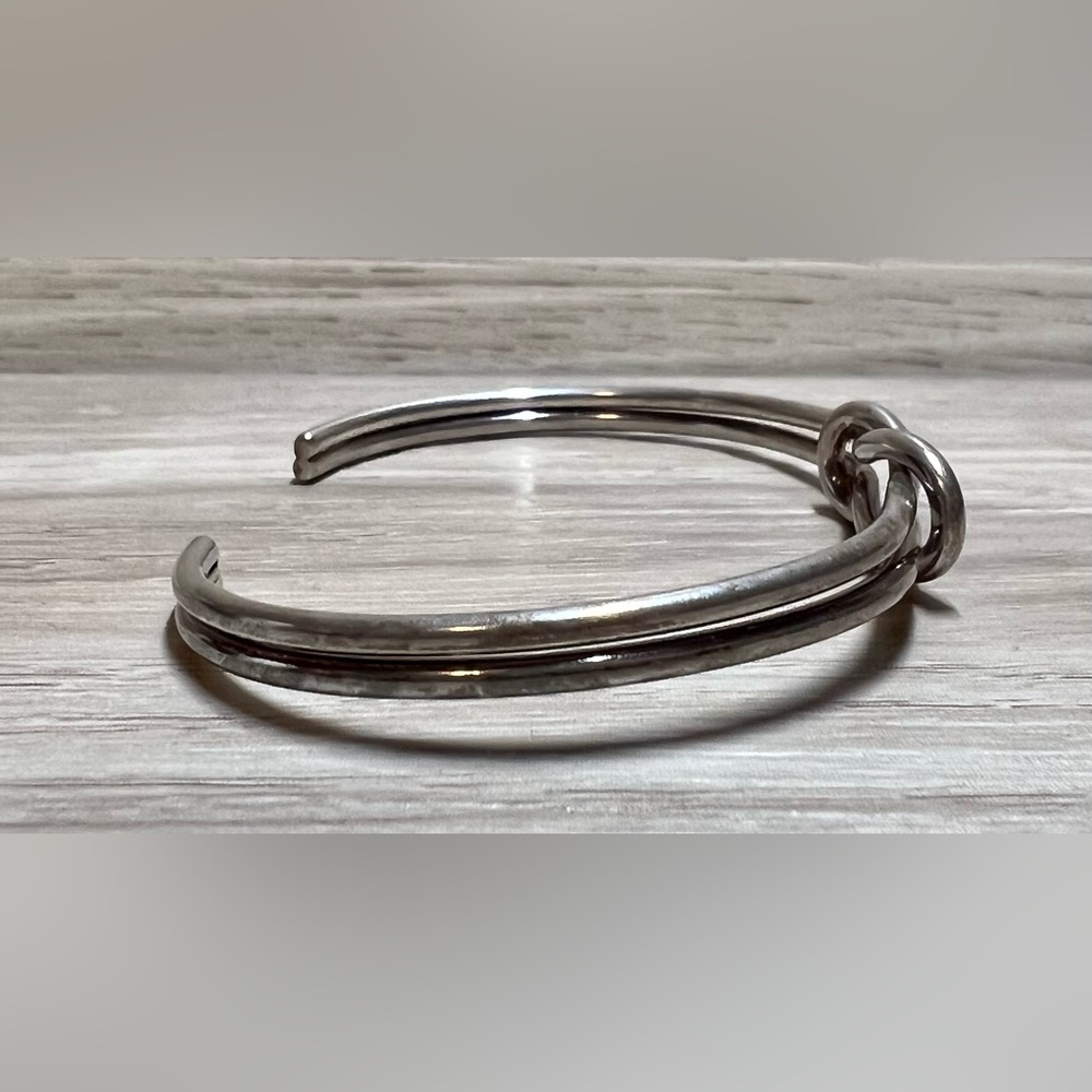 Vintage Designer Sterling Silver Interwoven Knot Cuff Bracelet, 6-6.5", 10.5g - Picture 3 of 8